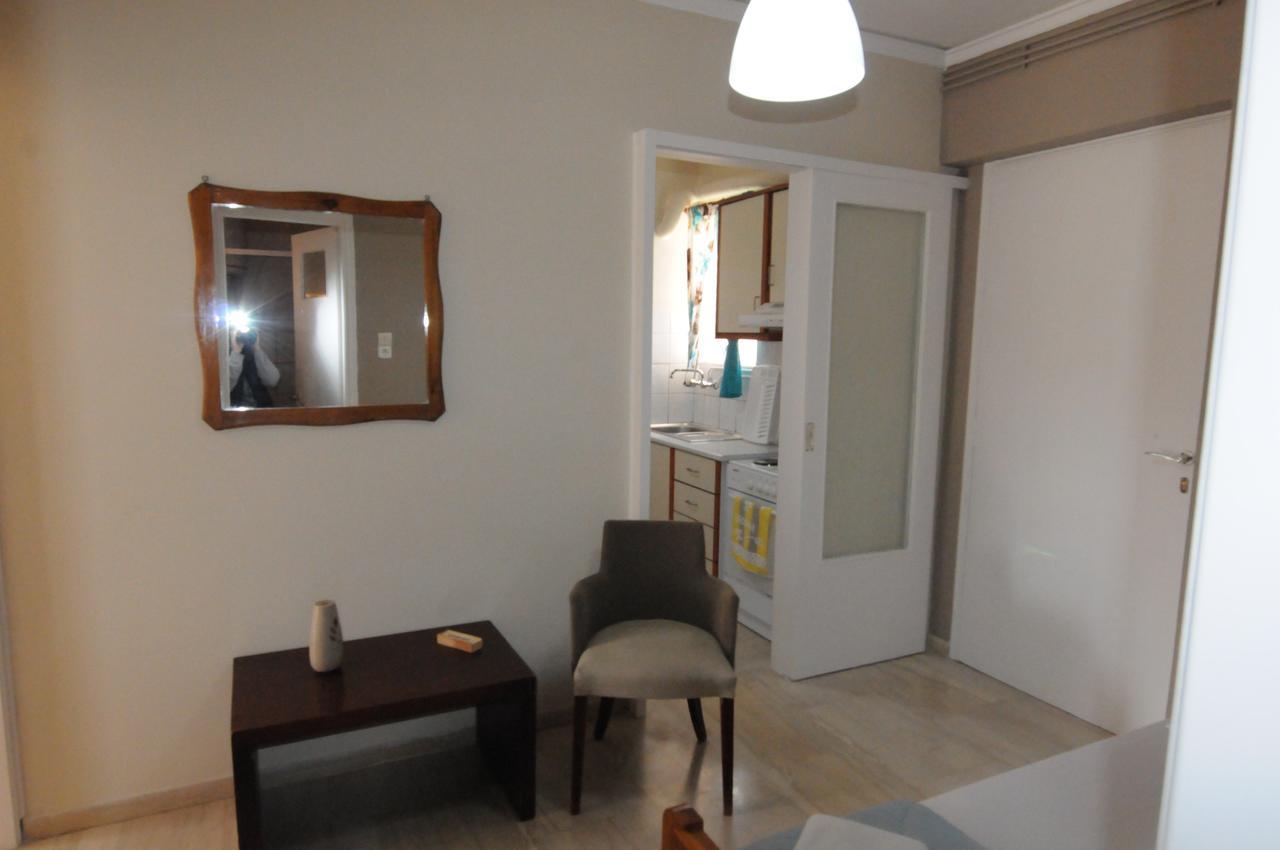 Kinetta Apartments Agioi Apostoloi  Esterno foto