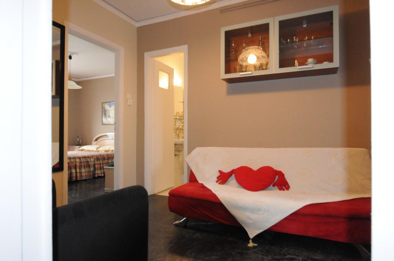 Kinetta Apartments Agioi Apostoloi  Esterno foto